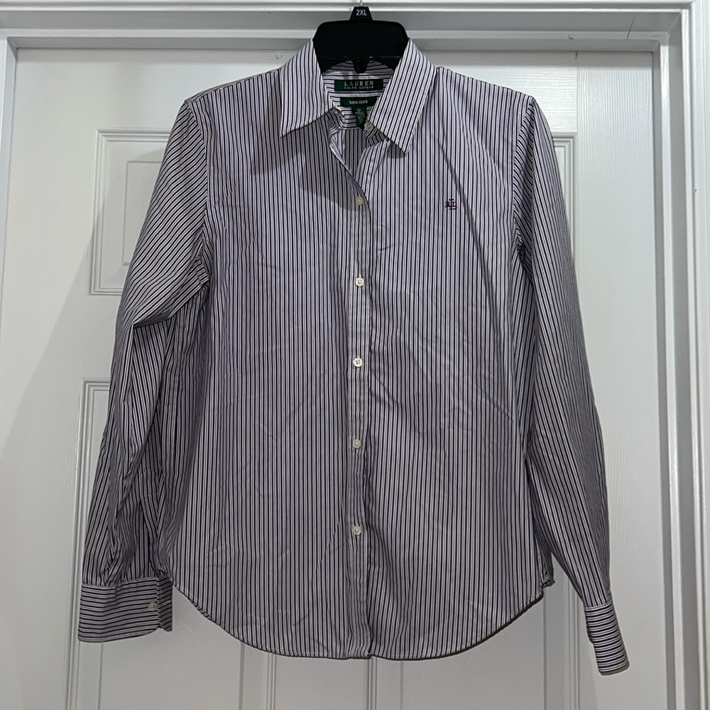 Lauren Ralph Lauren Long sleeve button up Size Medium